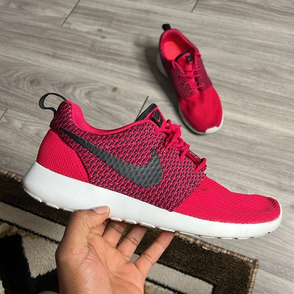 Nike Roshe Run Fushsia Red Men (9)
